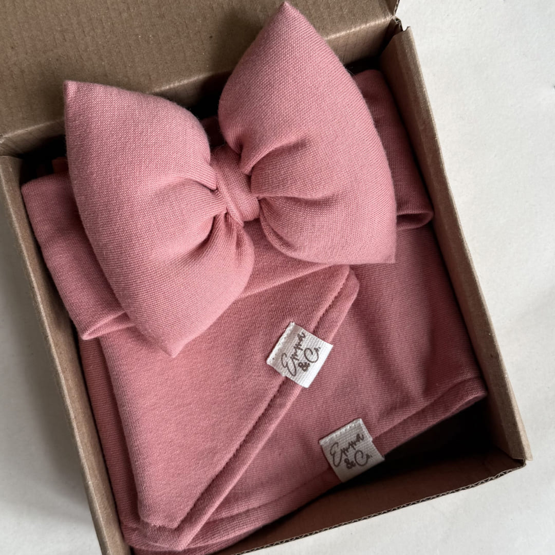 Kit para bebés (Moño + Babero + Babita)